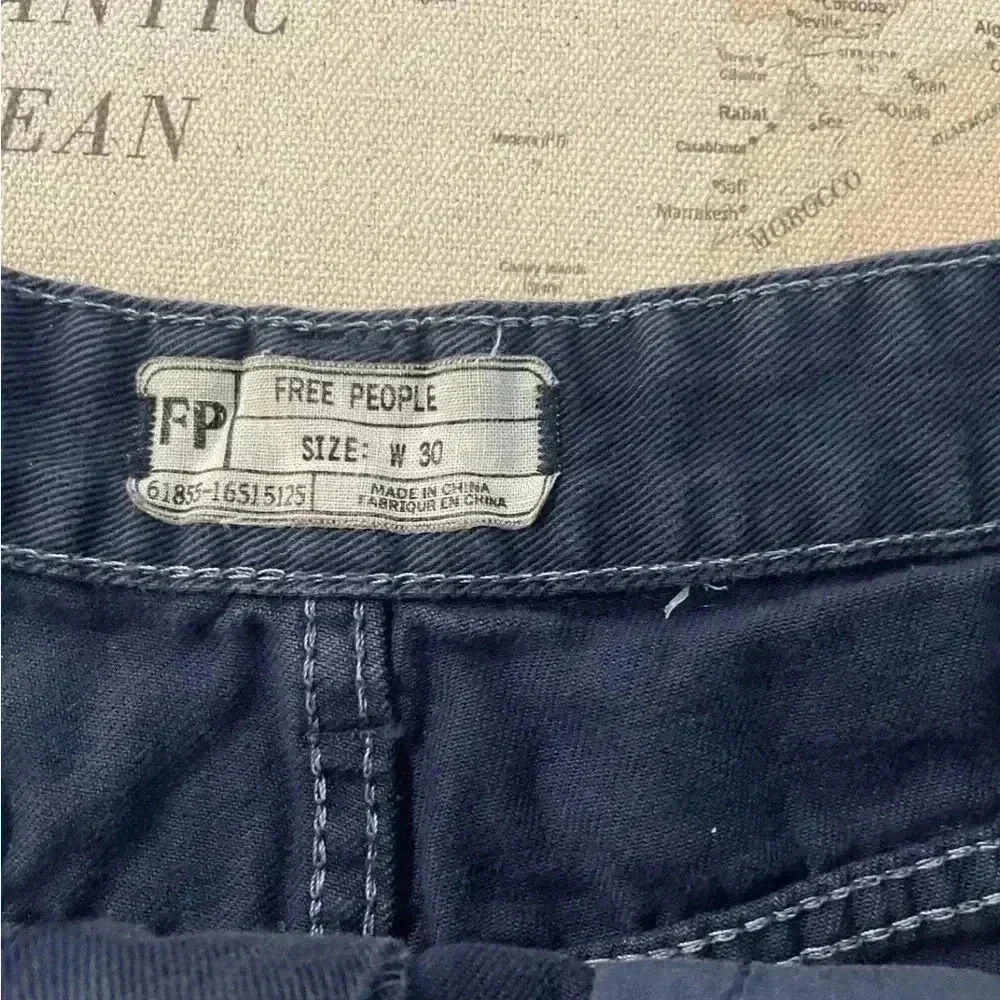 Free People Frayed High Rise Denim
Shorts Size 30 Blue - Picture 3 of 6